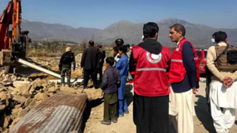 Pakistan'da Bombalı Araç Saldırısı: 12 Kişi Hayatını Kaybetti, 12 Saldırgan Etkisiz Hale Getirildi