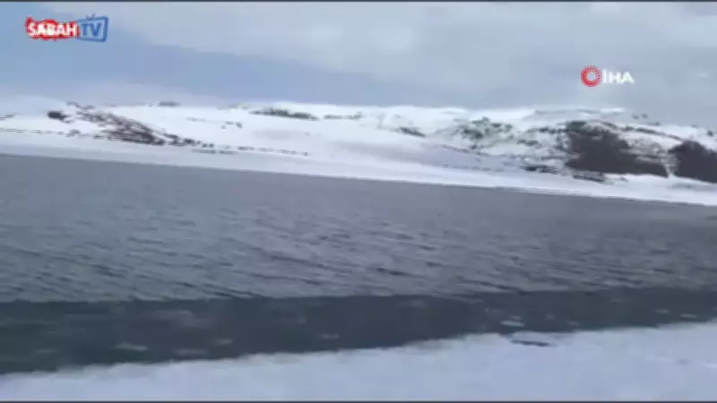 Patnos Barajı Kışın Büyüleyici Görüntüleriyle Kartpostallık Manzaralar Sunuyor