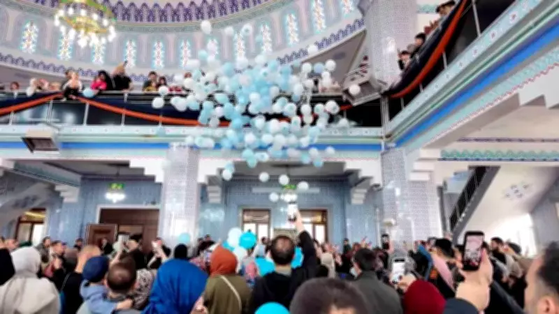 Pendik'te Minikler Geleneksel Tekne Orucu Sevinciyle Buluştu