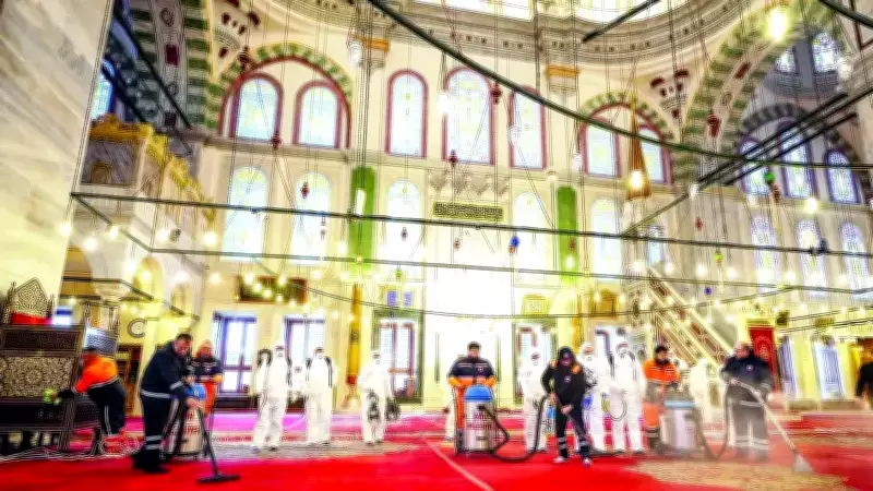 Ramazan Başlıyor: İlk Teravih ve İftar Saatleri Açıklandı