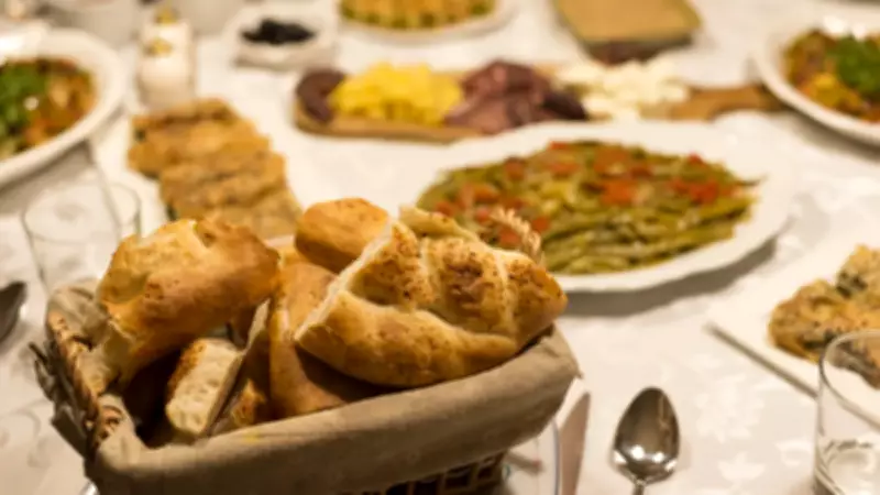 Ramazan'da Enerjik Kalmanın Sırrı: İftar ve Sahurda Yapılan Küçük Hatalar Büyük Yorgunluk Yaratıyor