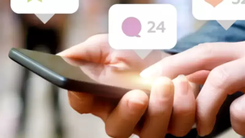 Ramazan'da Sosyal Medya Gösterisi: Maneviyatı Zedeleyen Dijital Performans