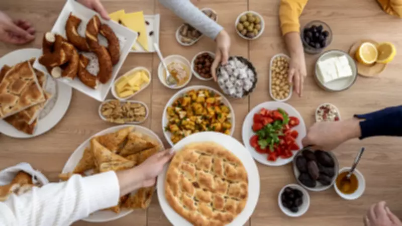 Ramazan'da Yağ Yakımını Durduran 'Masum' Alışkanlık: İftar Sonrası Tuzağı