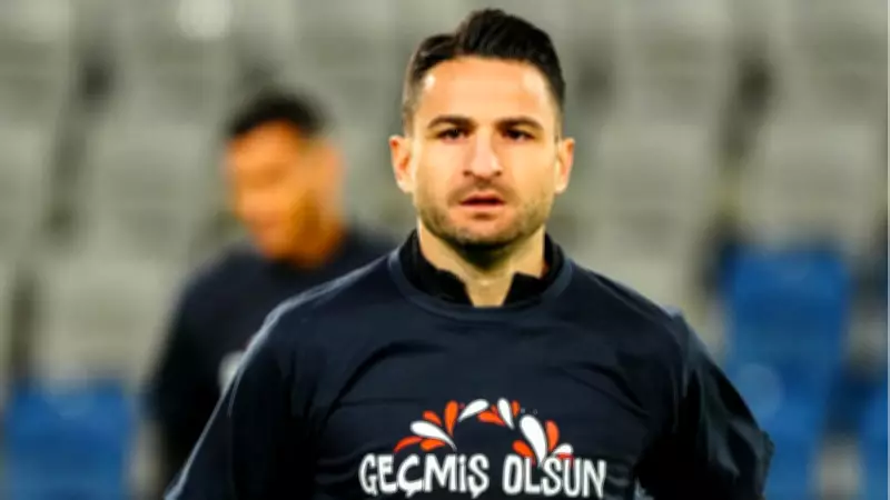 RAMS Başakşehir, Deniz Türüç'ün Oğlu Ayden'e Maç Öncesi Duygusal Destek Verdi