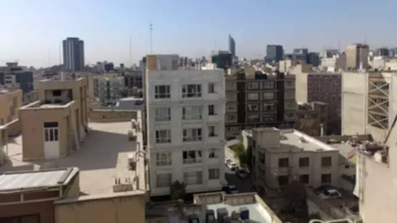 İran'da ABD ve İsrail Saldırıları Sonrası Eğitime Ara Verildi