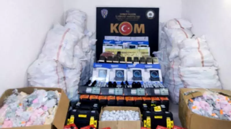 Şırnak'ta Kaçakçılık Operasyonu: 10 Kişi Tutuklandı, Uyuşturucu ve Silah Ele Geçirildi