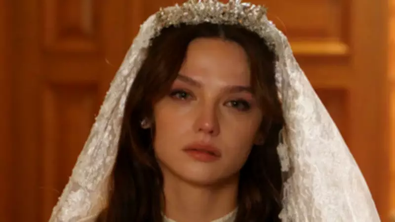 Rosa'nın Zor Kararı: Aşk mı, Fedakarlık mı? 'Aynı Yağmur Altında' İzleyiciyi Böldü