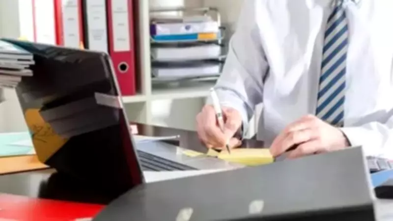 Rüşvetten İhraç Edilen Memurlar Yeniden Göreve Dönebilir mi?