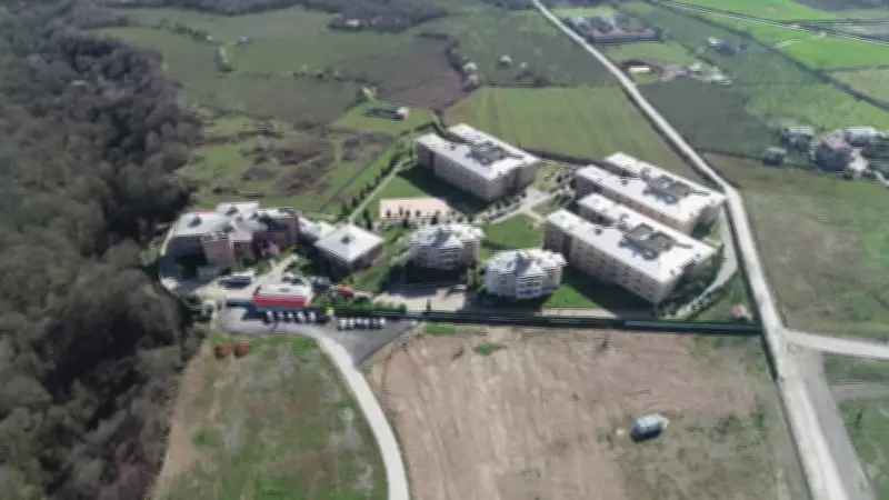 Sakarya Hendek Kadın Açık Cezaevi'nde Yangın: 11 Hükümlü Hastaneye Sevk Edildi