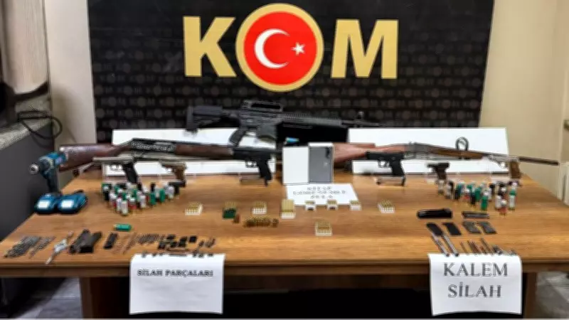 Sakarya'da Atölyeye Çevrilen Evde Kalem Görünümlü Silahlar Ele Geçirildi