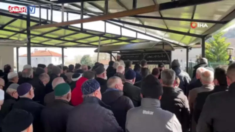 Sakarya'da Eşi Tarafından Vurulan Kadın Son Yolculuğuna Uğurlandı