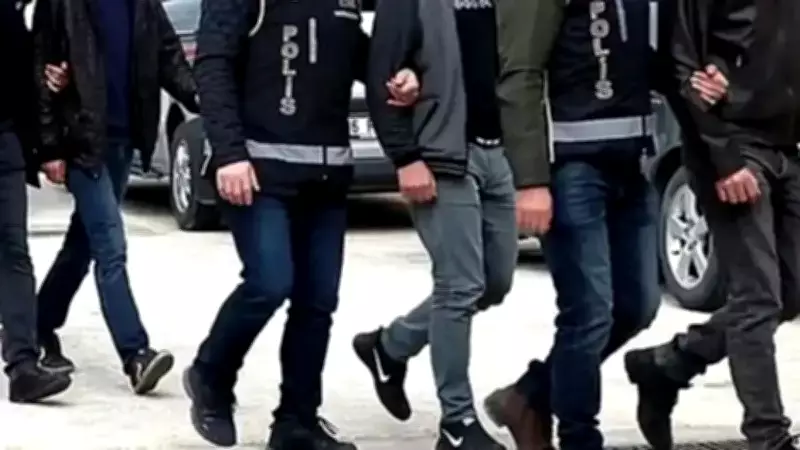 Sancaktepe ve Çekmeköy'de Silahlı Suç Örgütüne Büyük Operasyon: 17 Tutuklama