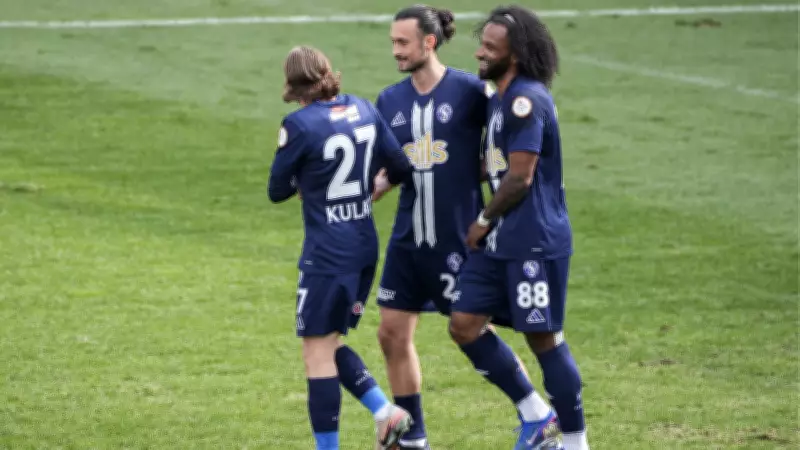 Sarıyer, Adana Demirspor'u 5-0 Mağlup Etti: Trendyol 1. Lig'de Fırtına Gibi Esiyor