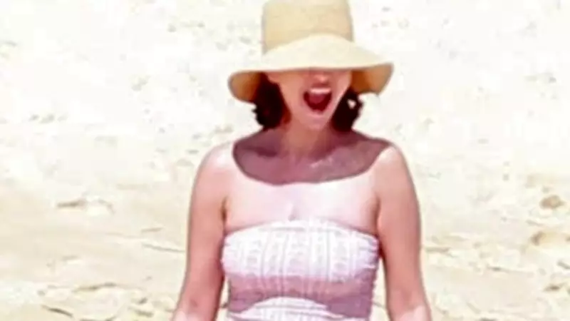 Selena Gomez, Meksika'da Kız Arkadaşlarıyla Lüks Tatil Keyfi Yapıyor