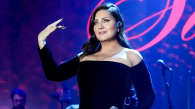 Sibel Can Sevgililer Günü'nde Kıbrıs'ta Sevenleriyle Buluştu