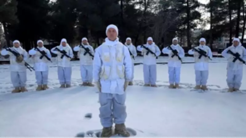 Siirt'te Komandolara Yalova'dan Gelen Bere Desteği: Sabahat Teyzenin Şefkati