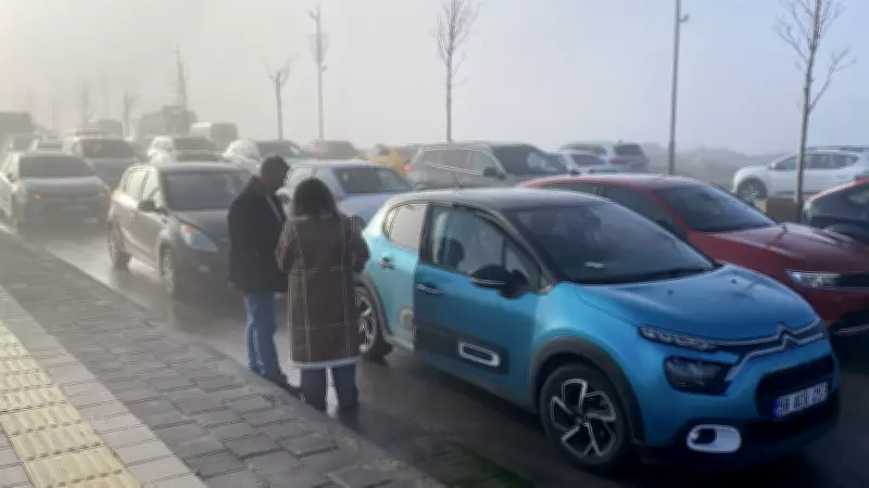 Sivas'ta Buzlanma Nedeniyle Zincirleme Kazada 51 Araç Hasarlı, 3 Yaralı