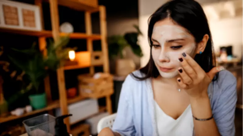 Sivilceli Ciltler İçin Doğal Maske Önerileri ve Bakım Rehberi