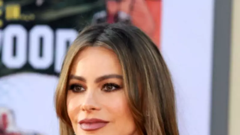 Sofia Vergara, 19 Yaşında Anne Olduğu Oğlu Manolo ile Görüntülendi