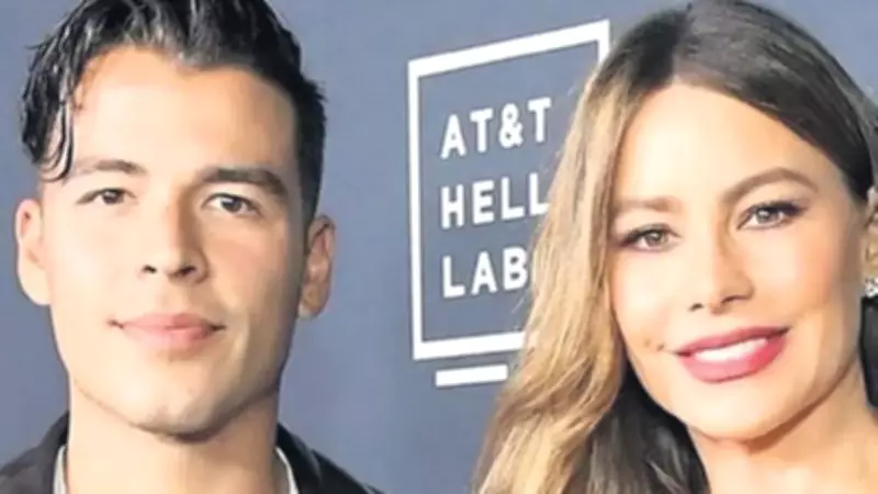 Sofia Vergara, Oğlu Manolo ile Davette Arkadaş Gibi Görüntülendi