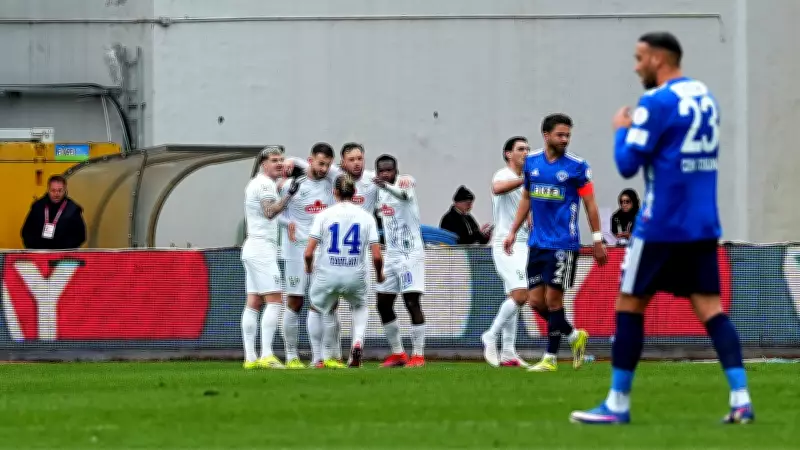 Süper Lig'de Rizespor Fırtınası: Kasımpaşa'yı 3-0 Yendi