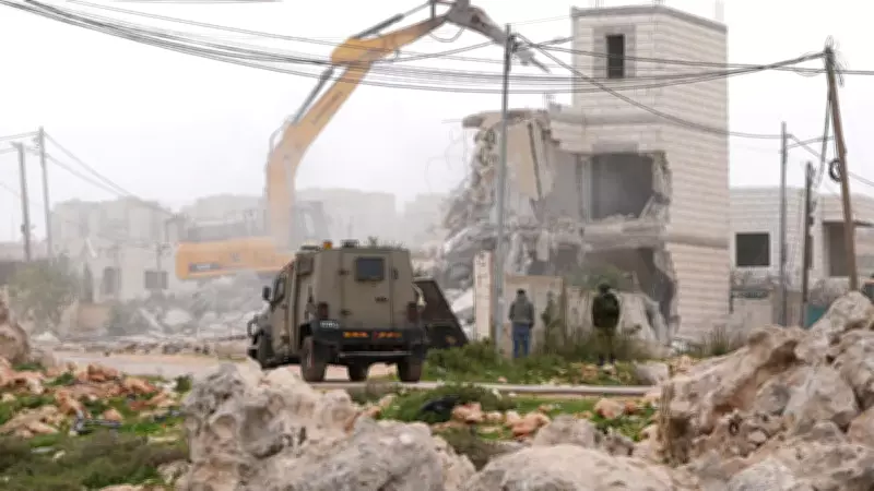 İsrail Batı Şeria'da Yıkım Operasyonlarına Devam Ediyor: Evler ve Tarım Tesisleri Hedef Alındı