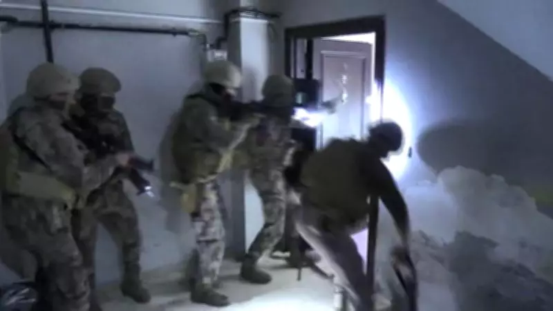 İstanbul Merkezli 8 İlde Göçmen Kaçakçılığı Operasyonu: 51 Kişi Gözaltında