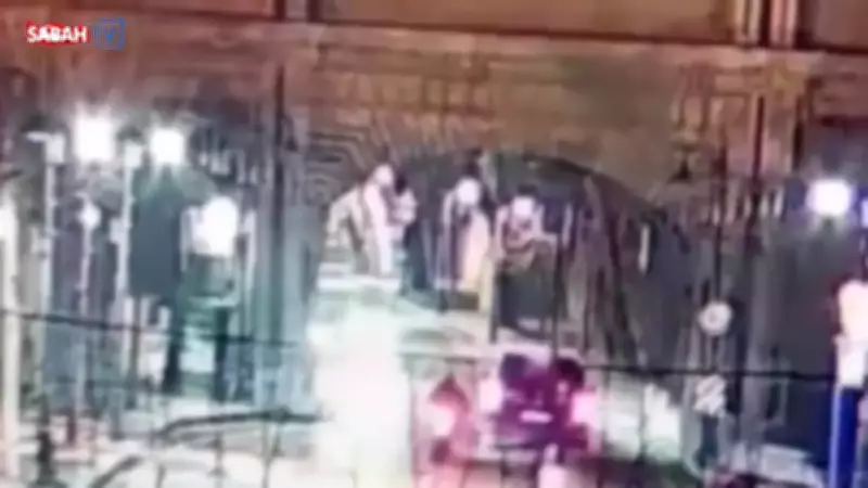 İstanbul Çırağan'da Motosiklet Sürücüsünün Hayatını Kaybettiği Feci Kaza Kameralara Yansıdı