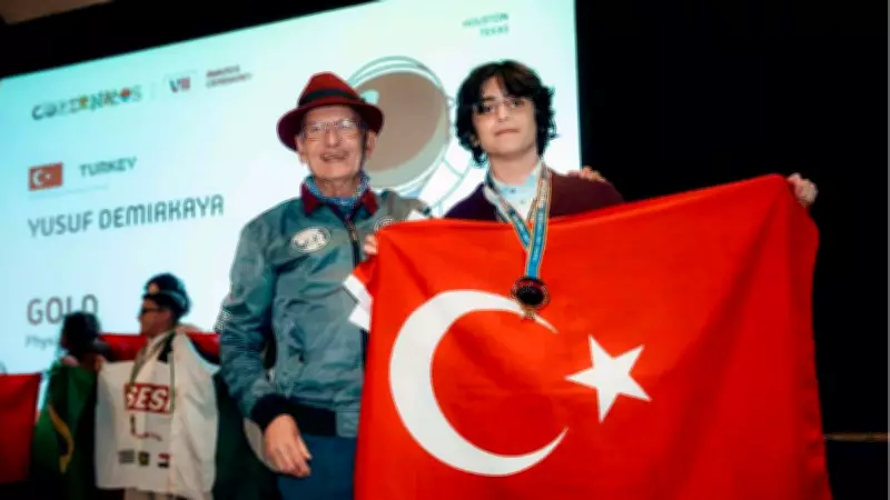 İstanbul Valisi Davut Gül, Dünya Birincisi Öğrenci Yusuf Demirkaya'yı Tebrik Etti