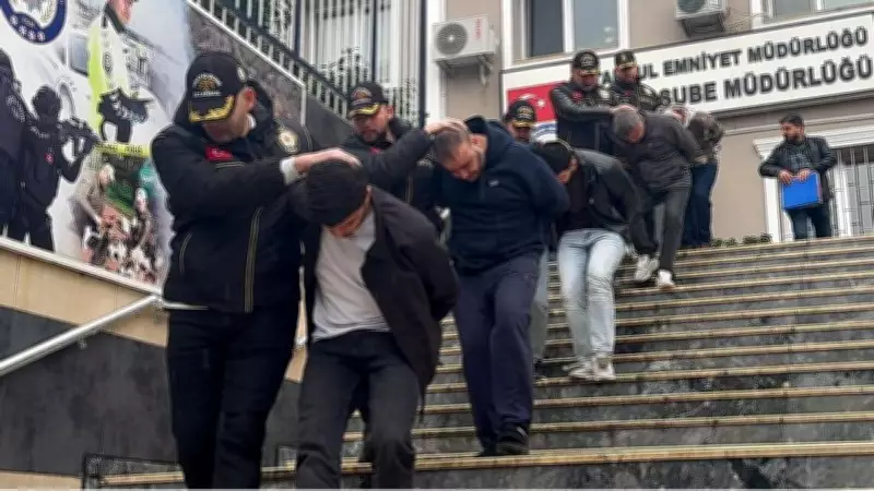 İstanbul'da Bakır Kablo Hırsızlığı: 18 Kişi Tutuklandı, Olay Kameralara Yansıdı