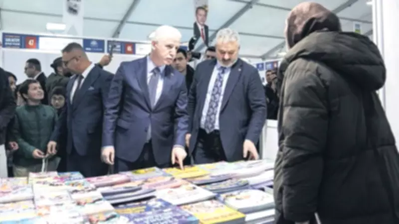 İstanbul'da 'Ben Okuyorum, İstanbul Okuyor' Projesi Kapsamında Kitap Fuarı Açıldı