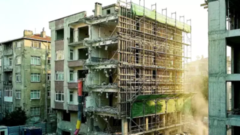 İstanbul'da Deprem Riski ve Kentsel Dönüşüm: 600 Bin Yapı Acilen Dönüştürülmeli