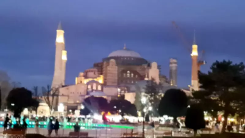 İstanbul'da Ramazan Hazırlıkları Tamamlandı: Camiler Manevi İklimle Donatıldı