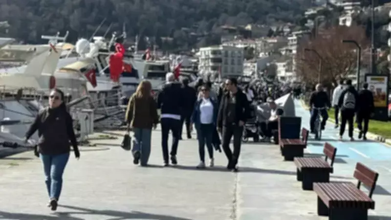 İstanbul'da Şubat Sıcaklığı Rekoru: Vatandaşlar Sahile Akın Etti