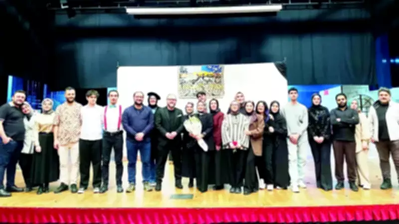 Sultanbeyli Belediyesi Tiyatro Akademisi 'Bizim Evin Hikâyesi' ile Turneye Çıktı