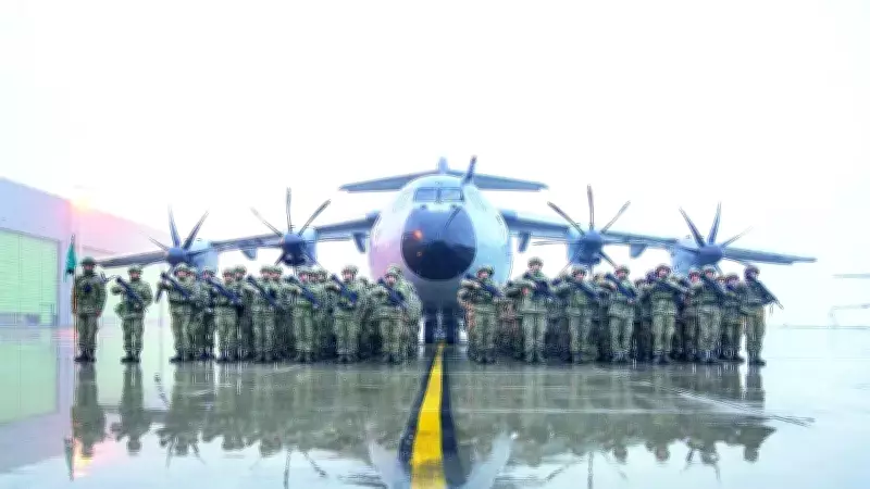 TCG Anadolu NATO Tatbikatında Komuta Ederken Almanya'da Büyük İlgi Gördü