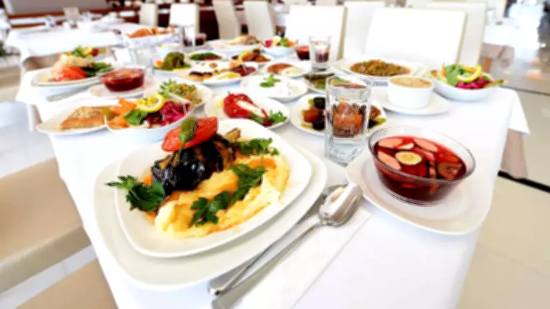 Ticaret Bakanlığı İftar Menülerinde Gizli Ücretlere Karşı Denetimleri Sıkılaştırıyor