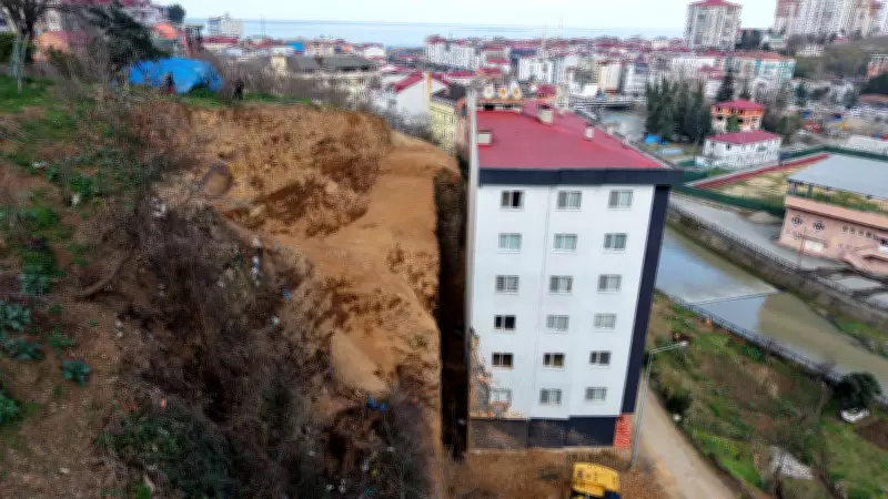 Trabzon'da Heyelanın Vurduğu Apartmanda Mühür Kalktı, Sakinlerin Endişesi Devam Ediyor