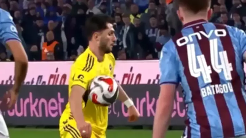 Trabzonspor-Fenerbahçe Derbisinde Skandal Gol! Eski Hakemler Pozisyonu Yorumladı