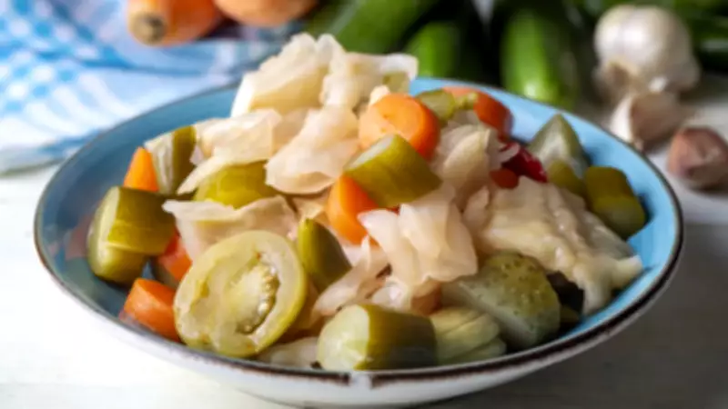 Turşuyu Sadece Meze Olarak Görmeyin: Ana Yemek Tarifleri