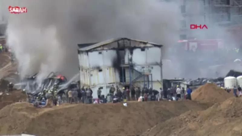 Tuzla'da İşçi Konteynerlerinde Çıkan Yangın İtfaiye Müdahalesiyle Söndürüldü