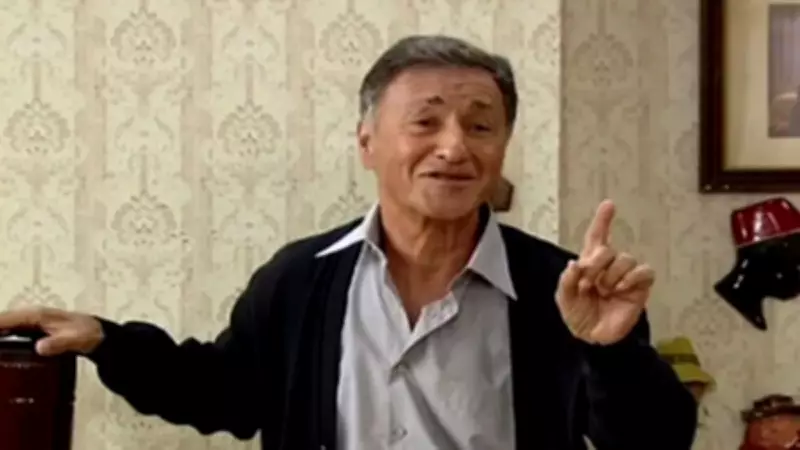 Usta Sanatçı Yalçın Özden Yoğun Bakımda: Beyin Kanaması Geçirdi