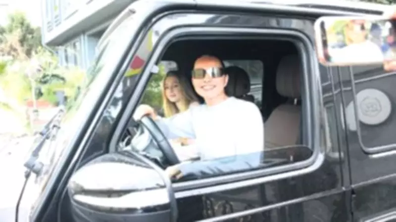 Yasemin Ergene ve Kızı Etiler'de 6 Saatlik Bakımda Görüntülendi