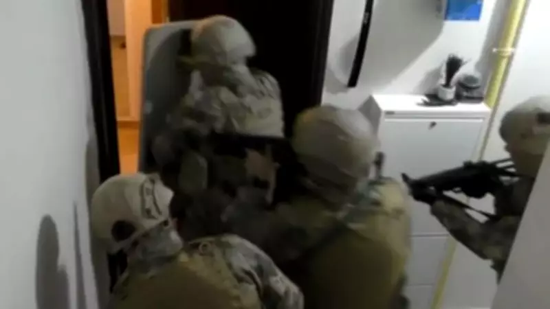 Zehir Tacirlerine Şafak Baskını: 3 İlde 76 Şüpheli Yakalandı