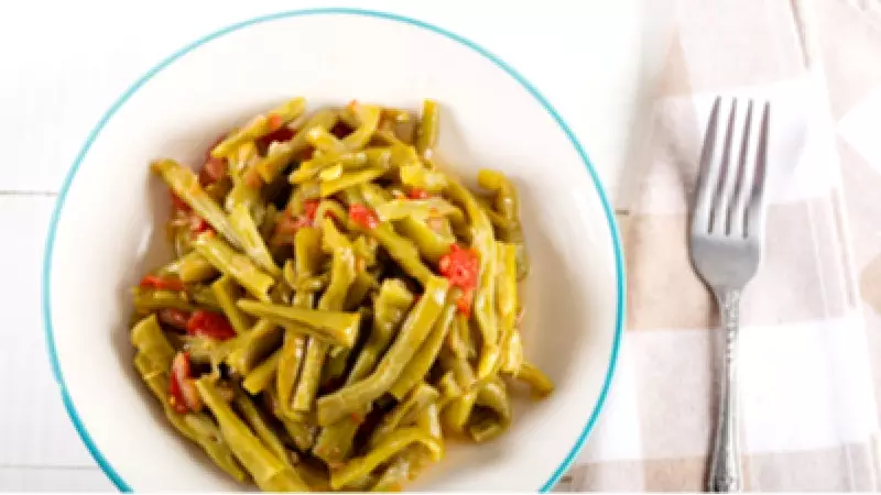 Zeytinyağlı Taze Fasulye Tarifi: Köklü Lezzetin Püf Noktaları ve Tarihçesi