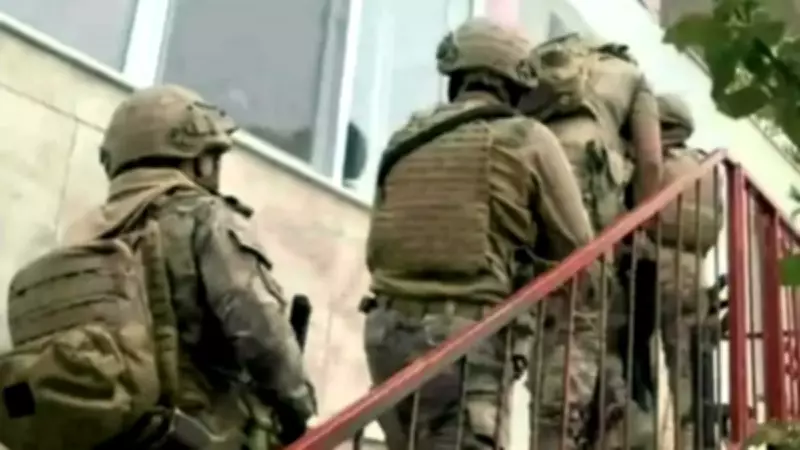 İzmir'de FETÖ'nün Eğitim Yapılanmasına Operasyon: 3 Şüpheli Tutuklandı