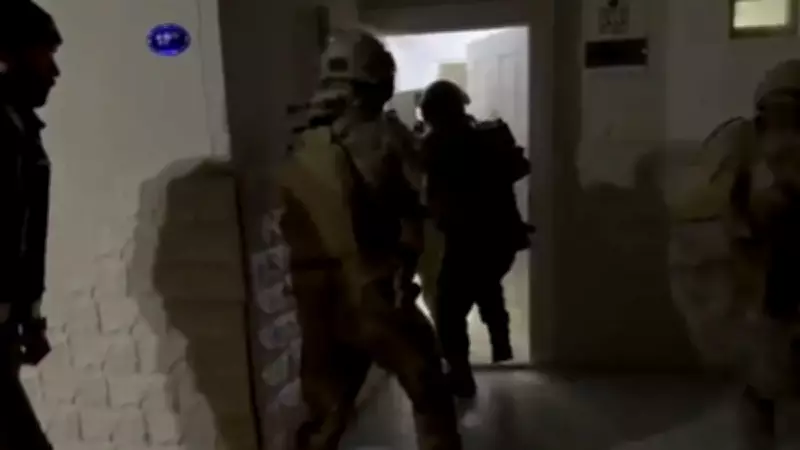 İzmir'de 'Serdengeçtiler' Örgütü Üyesi Villada Yakalandı, Otomatik Silahlar Ele Geçirildi