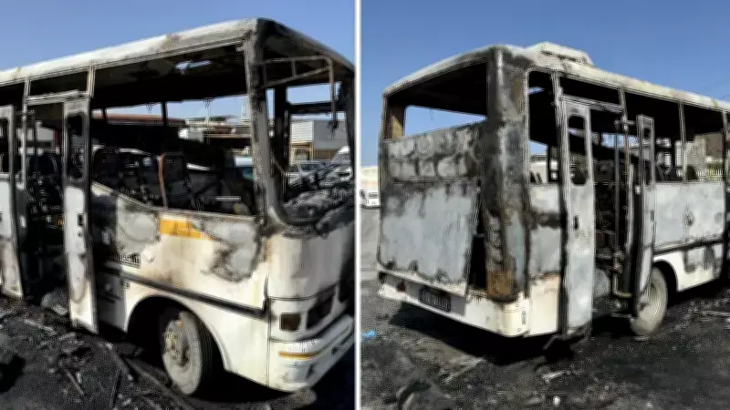 İzmir'de Terk Edilmiş Midibüste Çıkan Yangında 16 Yaşındaki Genç Hayatını Kaybetti