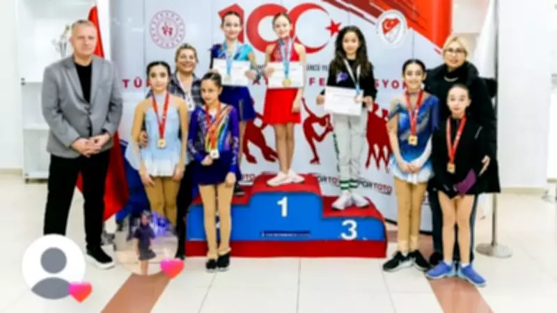 İzmirli Buz Patencisi Deniz Alan, Avrupa Şampiyonası'nda Ülkemizi Temsil Edecek