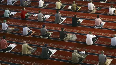 2026 Teravih Namazı Vakitleri Açıklandı: İstanbul, Ankara, İzmir, Bursa Saatleri